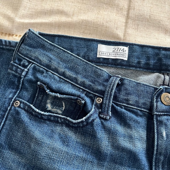 GAP 1969 Distressed Sexy Boyfriend Jeans, Flap Pockets, Size 27/4 - Picture 4 of 9